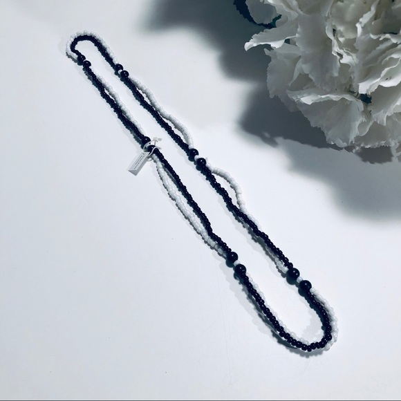 Beaded Stone Necklace in Black & White - Picture 5 of 7